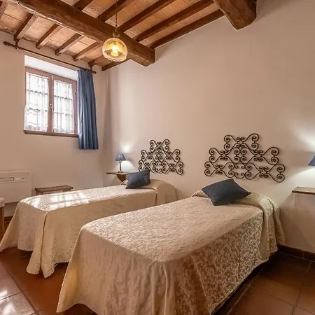 Palazzo Con Piscina E Ac - * Cetona