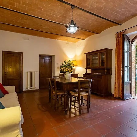 Palazzo Con Piscina E Ac -