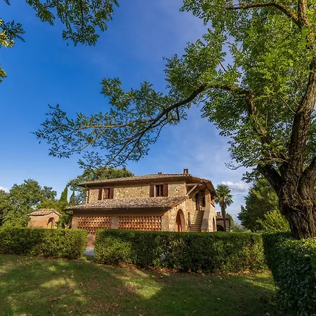 Palazzo Con Piscina E Ac - ヴィラ チェトーナ