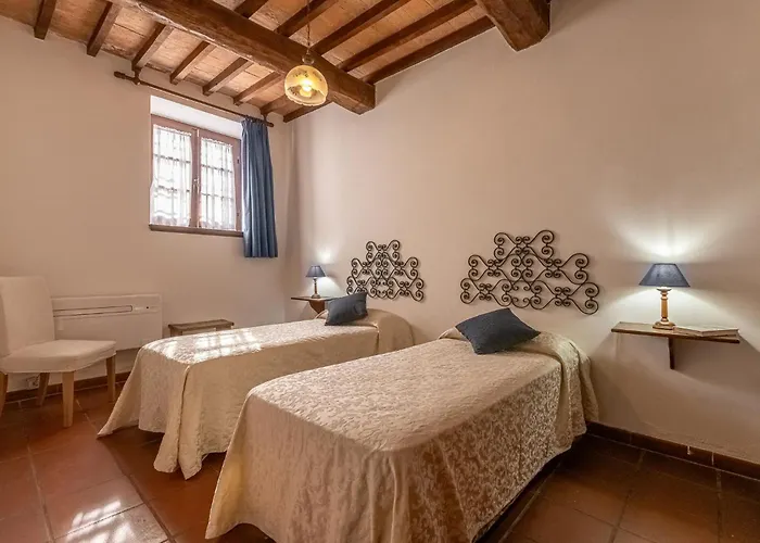 Palazzo Con Piscina E Ac - * Cetona
