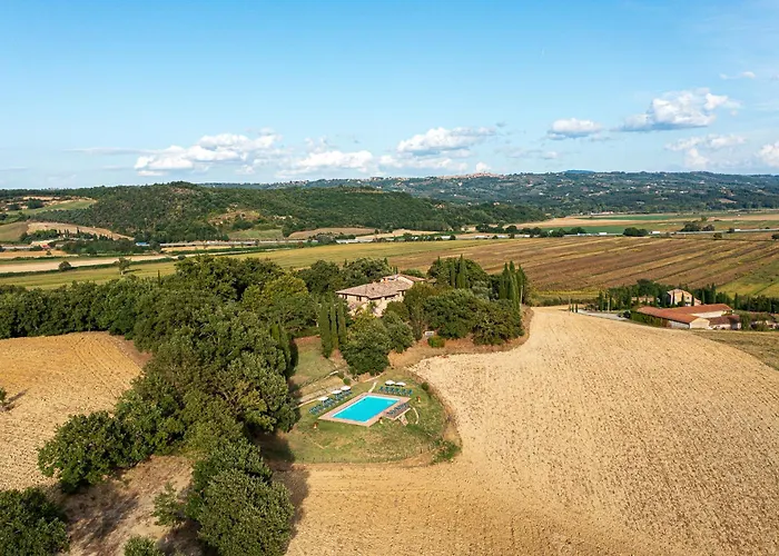 Palazzo Con Piscina E Ac - * Cetona