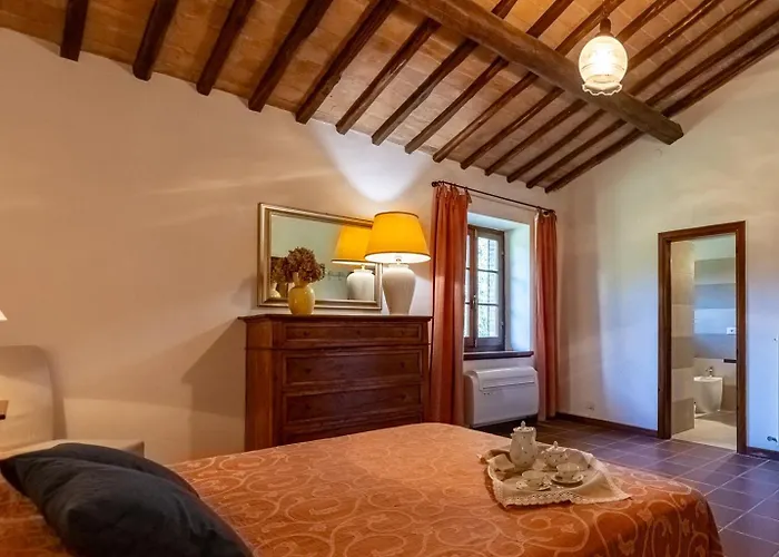 Palazzo Con Piscina E Ac -