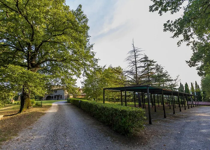 Palazzo Con Piscina E Ac -